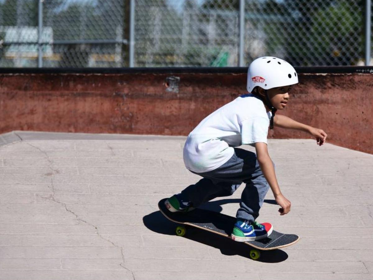 Skateboard Action 2 - On the ground