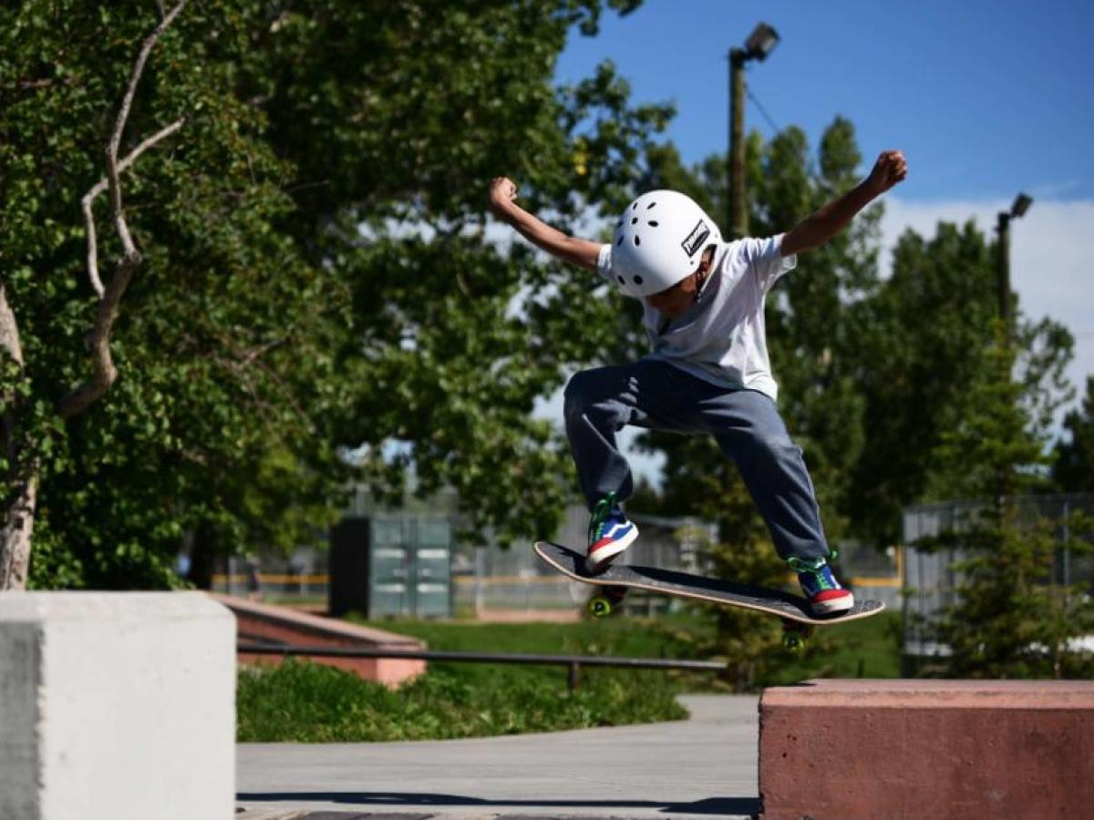 Skateboard Action 3 - Jump